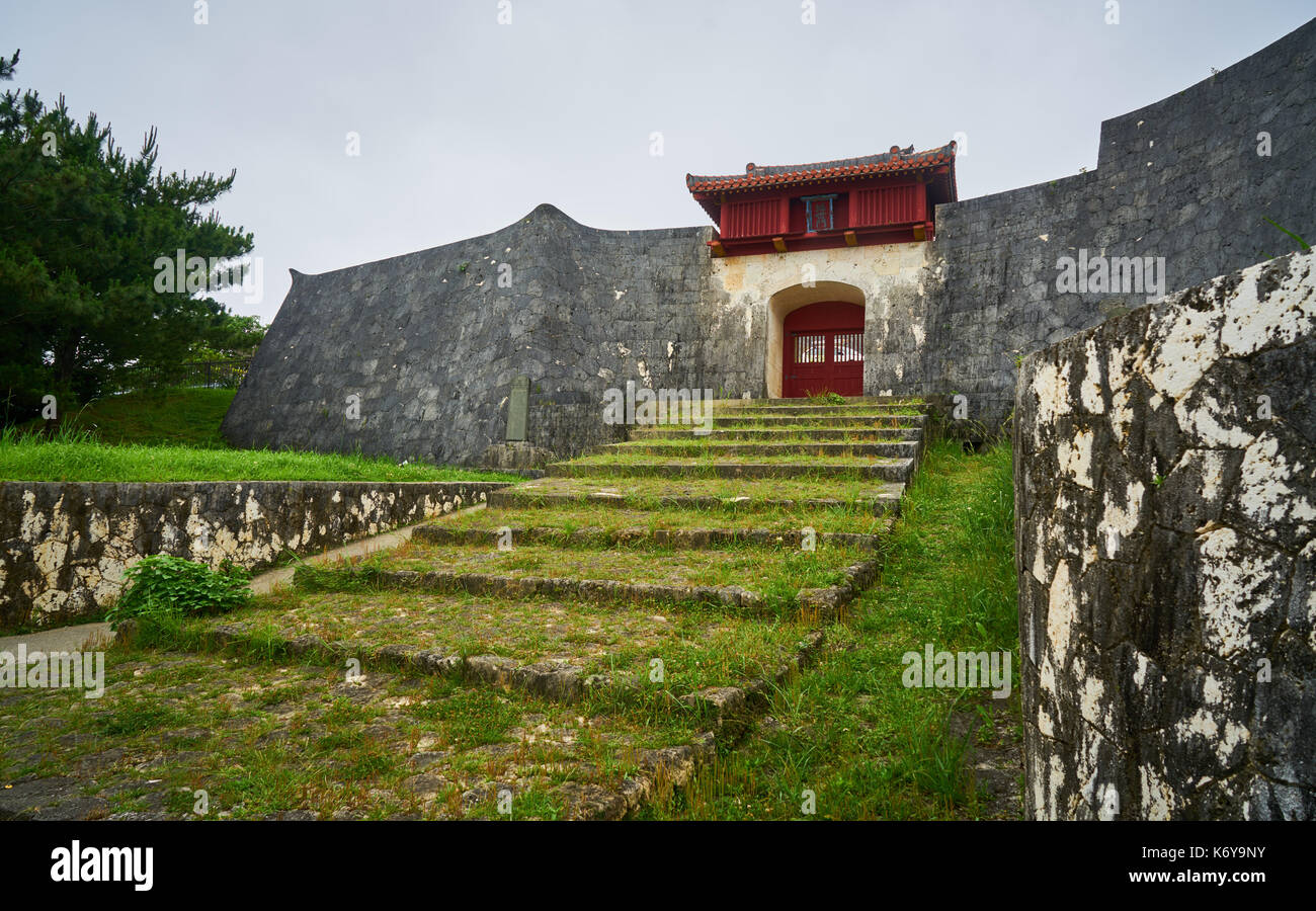 Antico cancello di castello di Shuri a Okinawa, Giappone Foto Stock