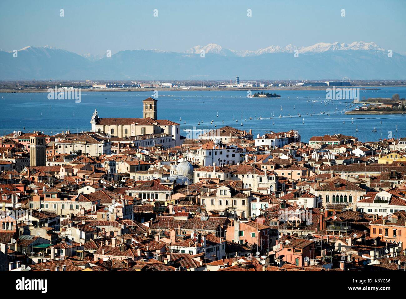 L'Italia, Veneto, Venezia, elencato come patrimonio mondiale dall UNESCO, vista di Venezia da San Marco Campanile Foto Stock