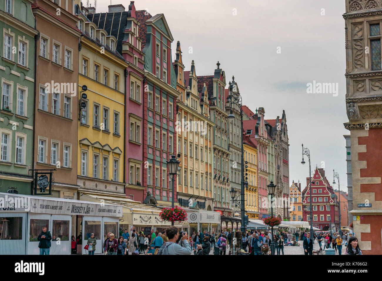 La piazza del mercato (Rynek) a Breslavia nel 2017, Polonia Foto Stock
