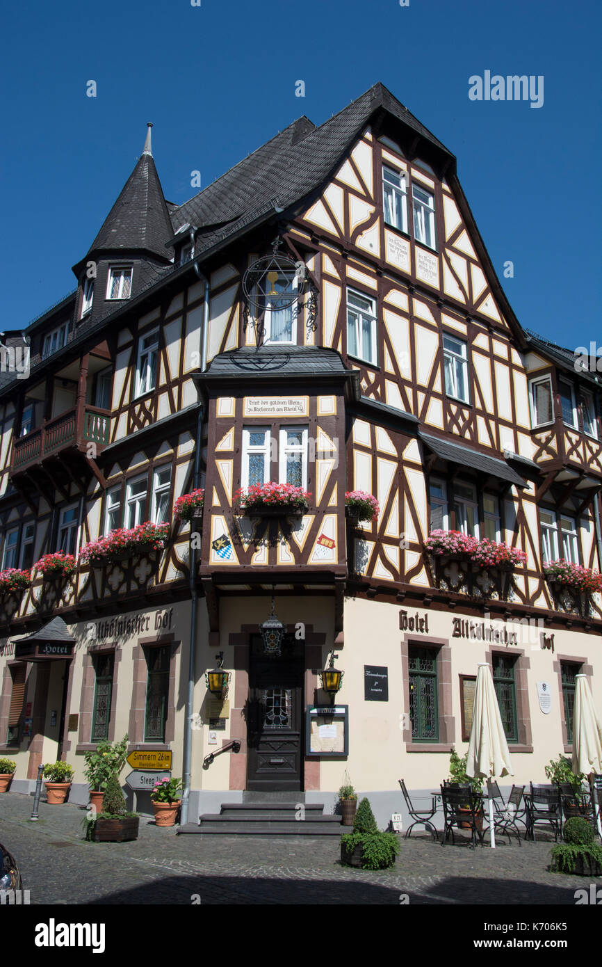 A struttura mista in legno e muratura hotel di Bacharach, valle del Reno superiore e centrale, Germania Foto Stock A struttura mista in legno e muratura hotel di Bacharach, valle del Reno superiore e centrale, Germania Foto Stock