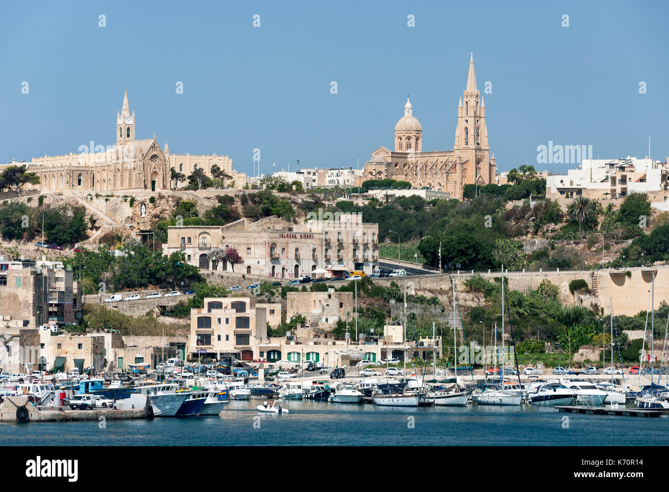 Mġarr abitato e porto dell'isola di Gozo a Malta. Foto Stock