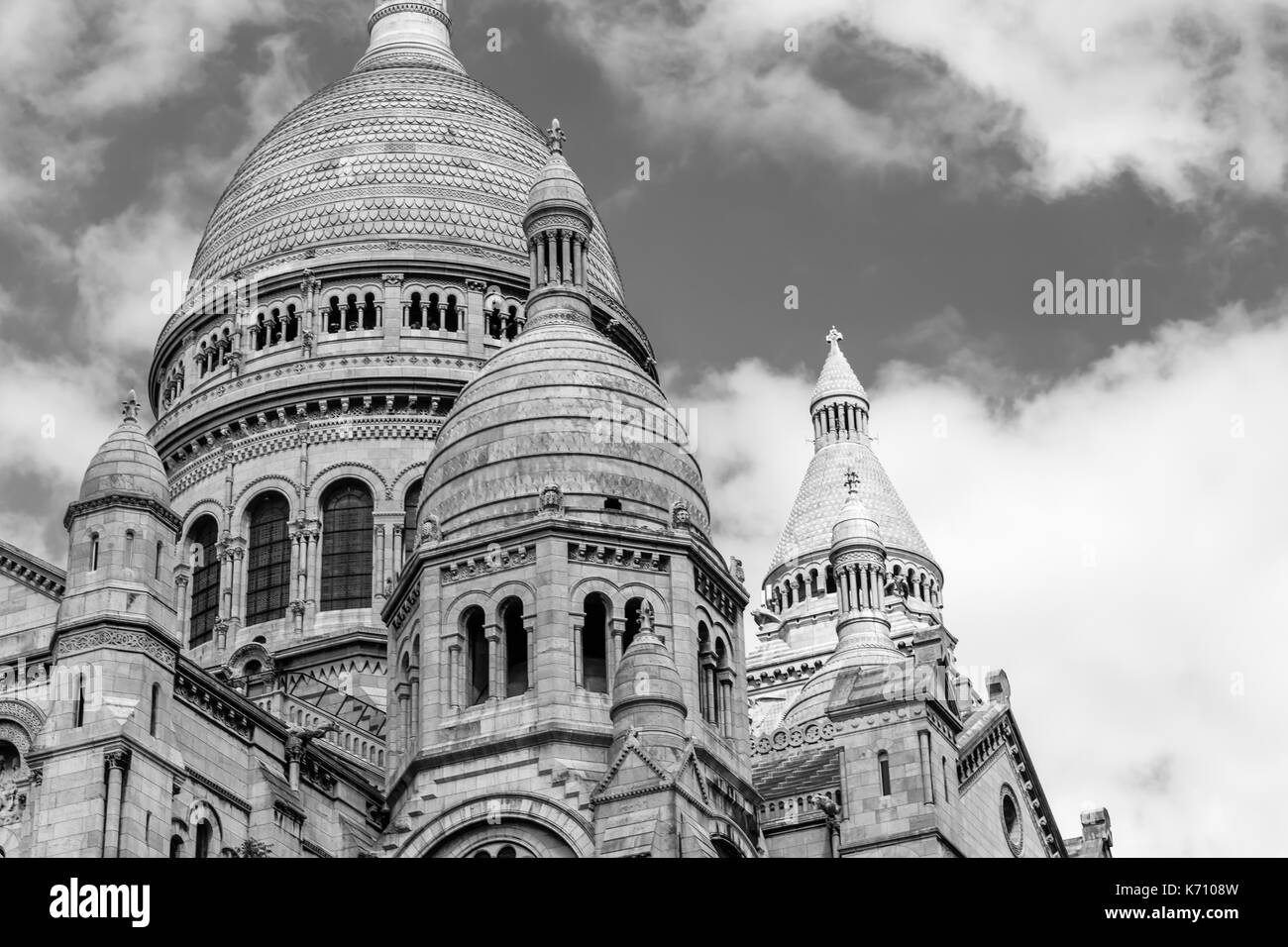Vista ravvicinata della cupola del Sacre Coeur a Parigi Foto Stock