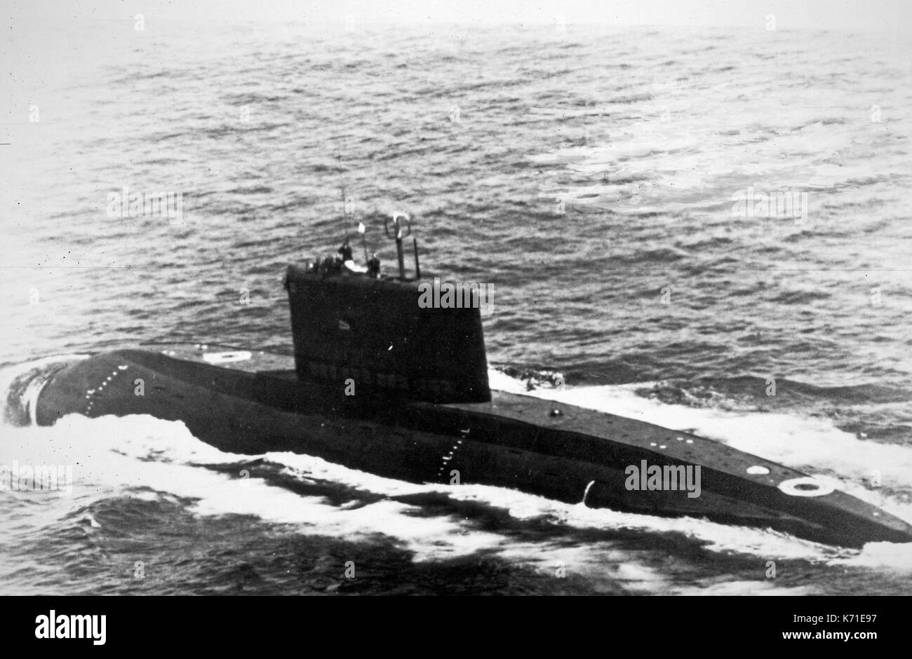 Il Dipartimento della Difesa degli Stati Uniti ha rilasciato la sua valutazione del 1985 del potere militare sovietico al Pentagono a Washington, DC il 2 aprile 1985. Il rilascio ha dichiarato 'Il sottomarino di attacco rapido diesel DI KILO-Class ha iniziato le operazioni periodiche negli oceani Pacifico e Indiano da Cam Rinh Bay, Vietnam.' credito: Dipartimento della Difesa via CNP /MediaPunch Foto Stock