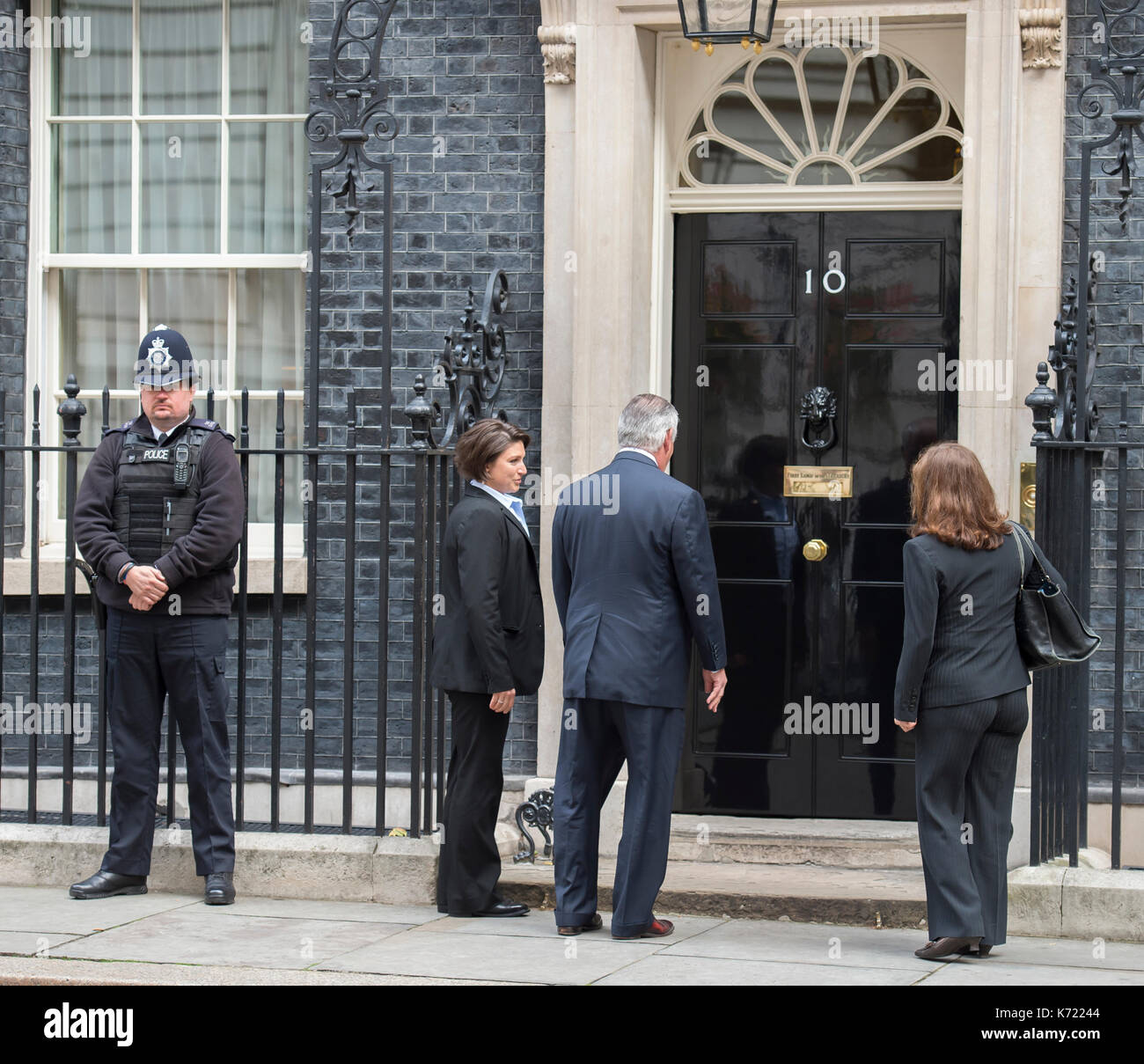 10 Downing Street, Londra UK. 14 Settembre, 2017. Il Segretario di Stato americano, Rex Tillerson, arriva al n. 10 per una breve visita. Credito: Malcolm Park/Alamy Live News. Foto Stock