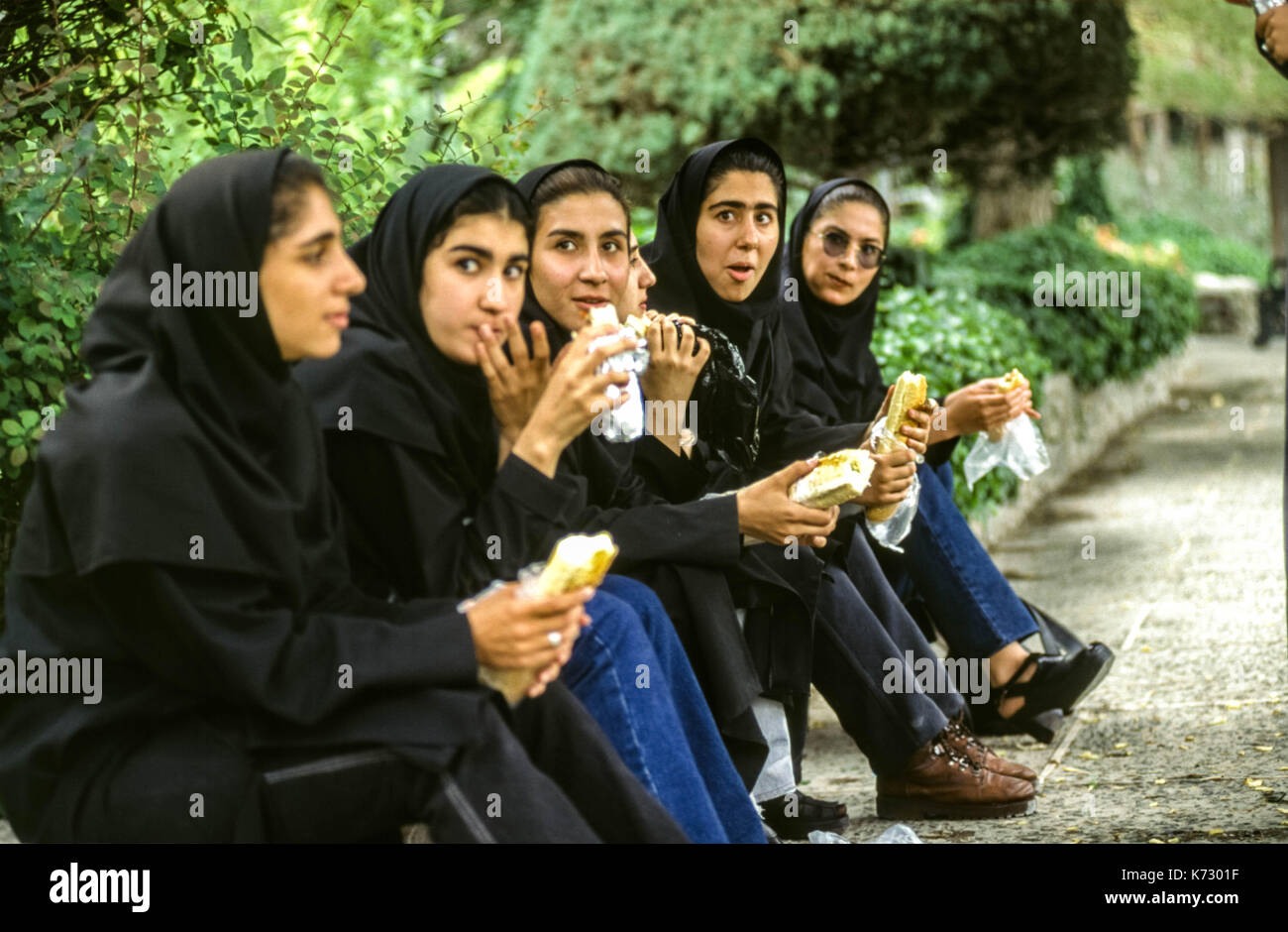 Una scuola di ragazze in Tehran Foto Stock