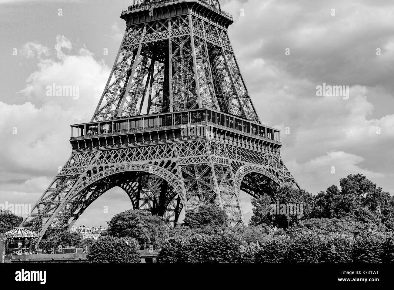 Vista sulla Torre Eiffel a Parigi Foto Stock