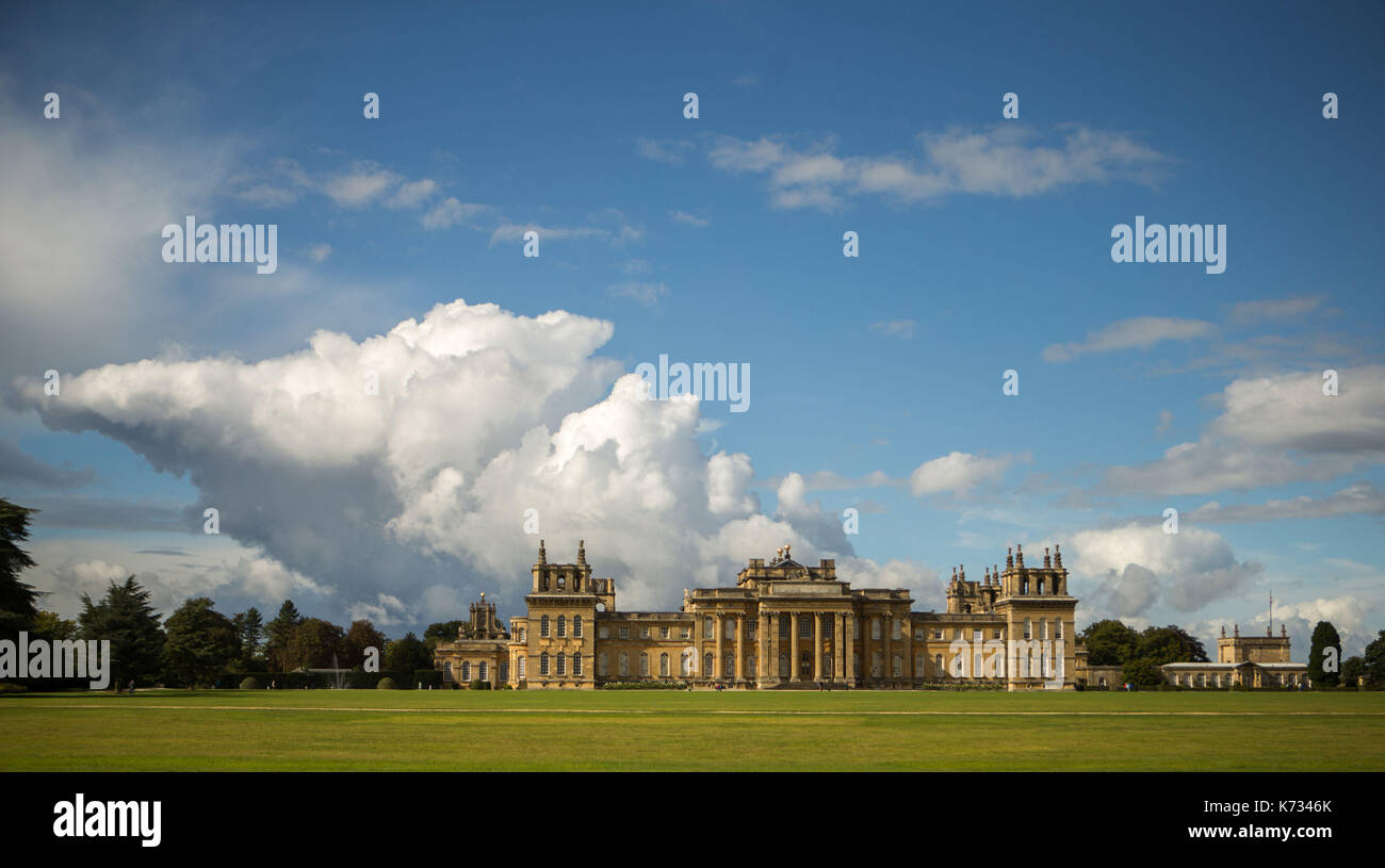 Vista generale di Blenheim Palace il giorno 2 della ssangyong Blenheim Palace International Horse Trials a Woodstock, oxfordshire. Foto Stock