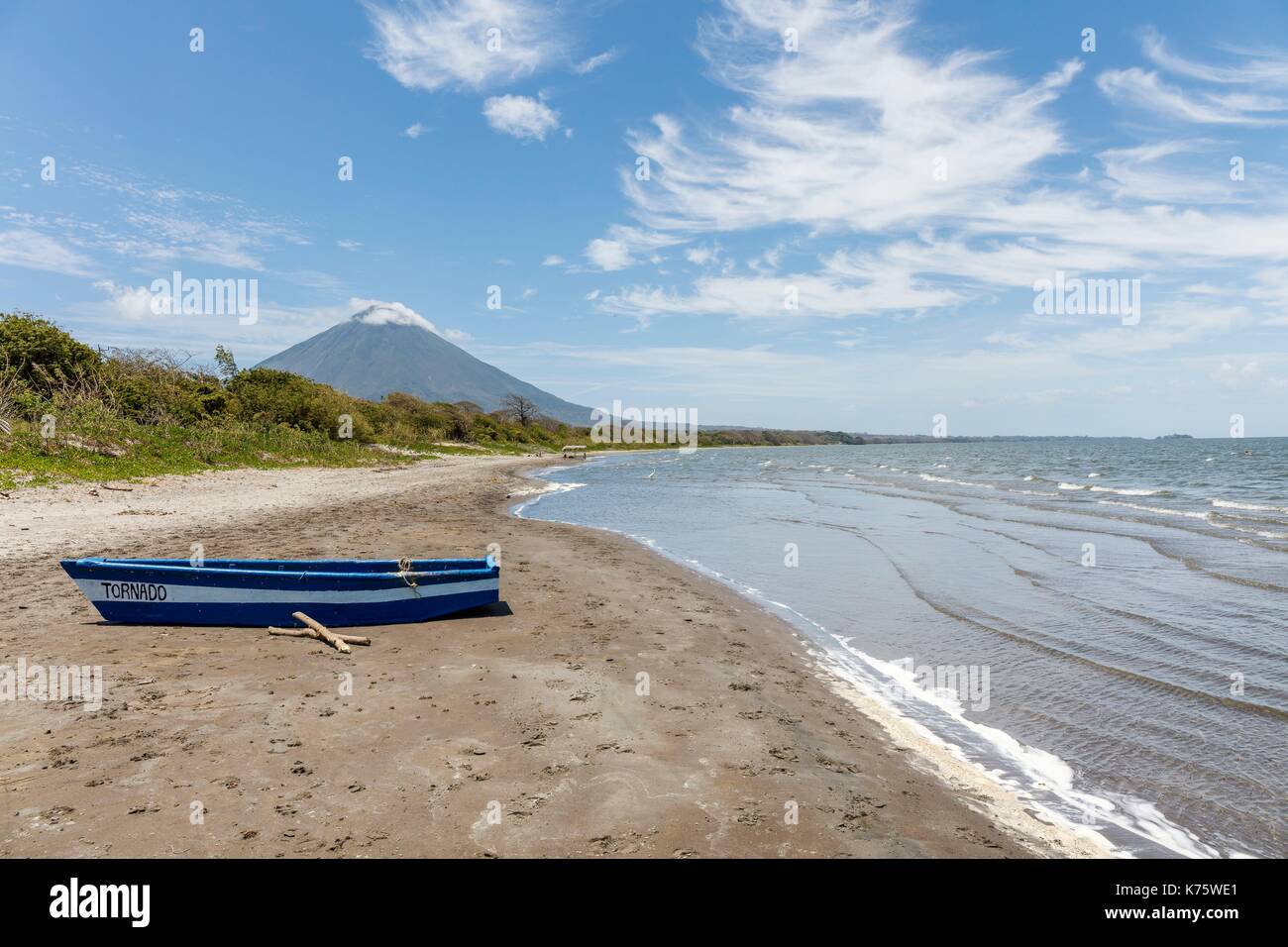Nicaragua, Rivas provincia, isola di Ometepe, Santo Domingo spiaggia e Concepcion vulcano Foto Stock
