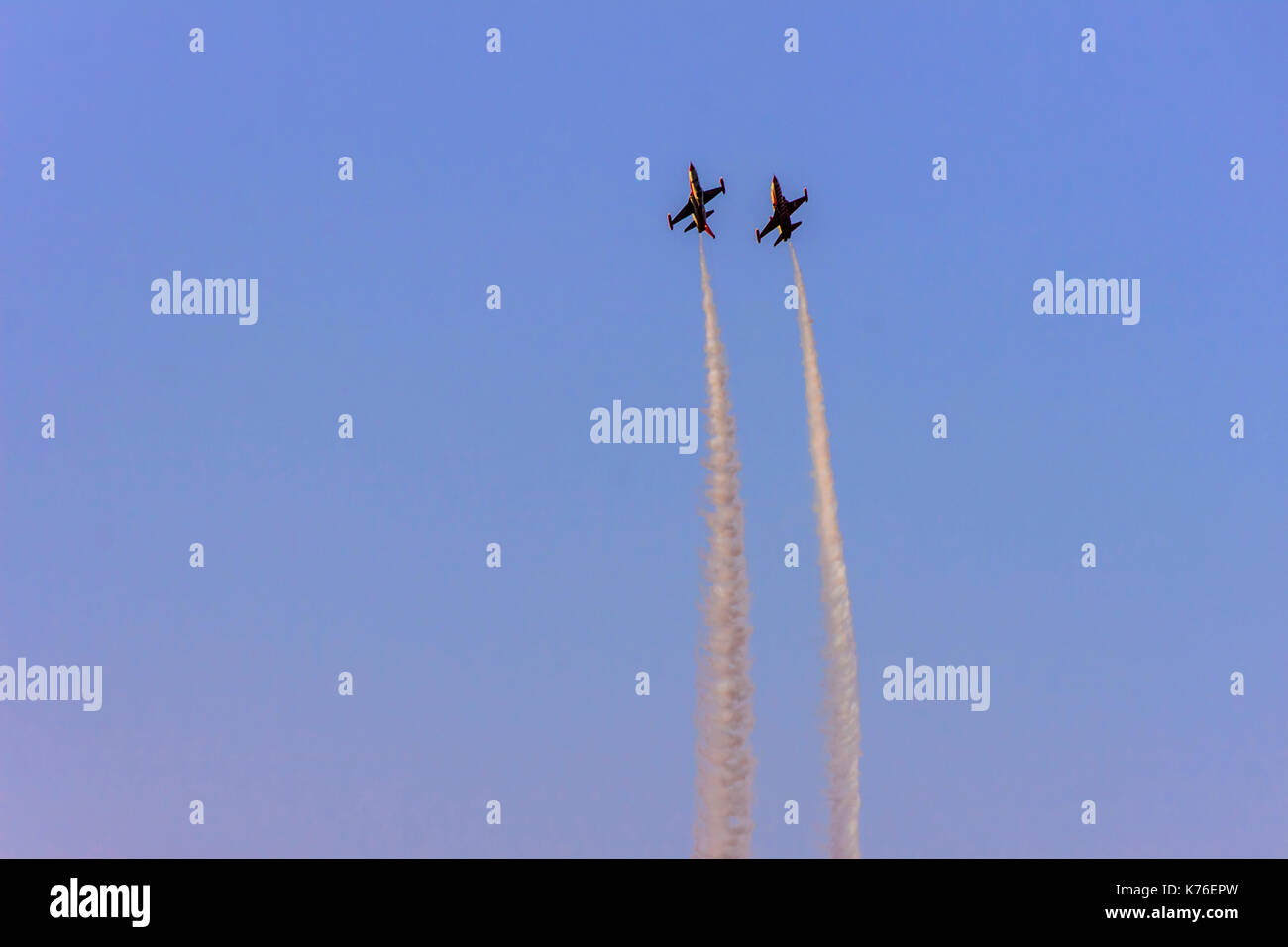 Bagno turco acrobatico squadrone aviazione eseguendo. Foto Stock