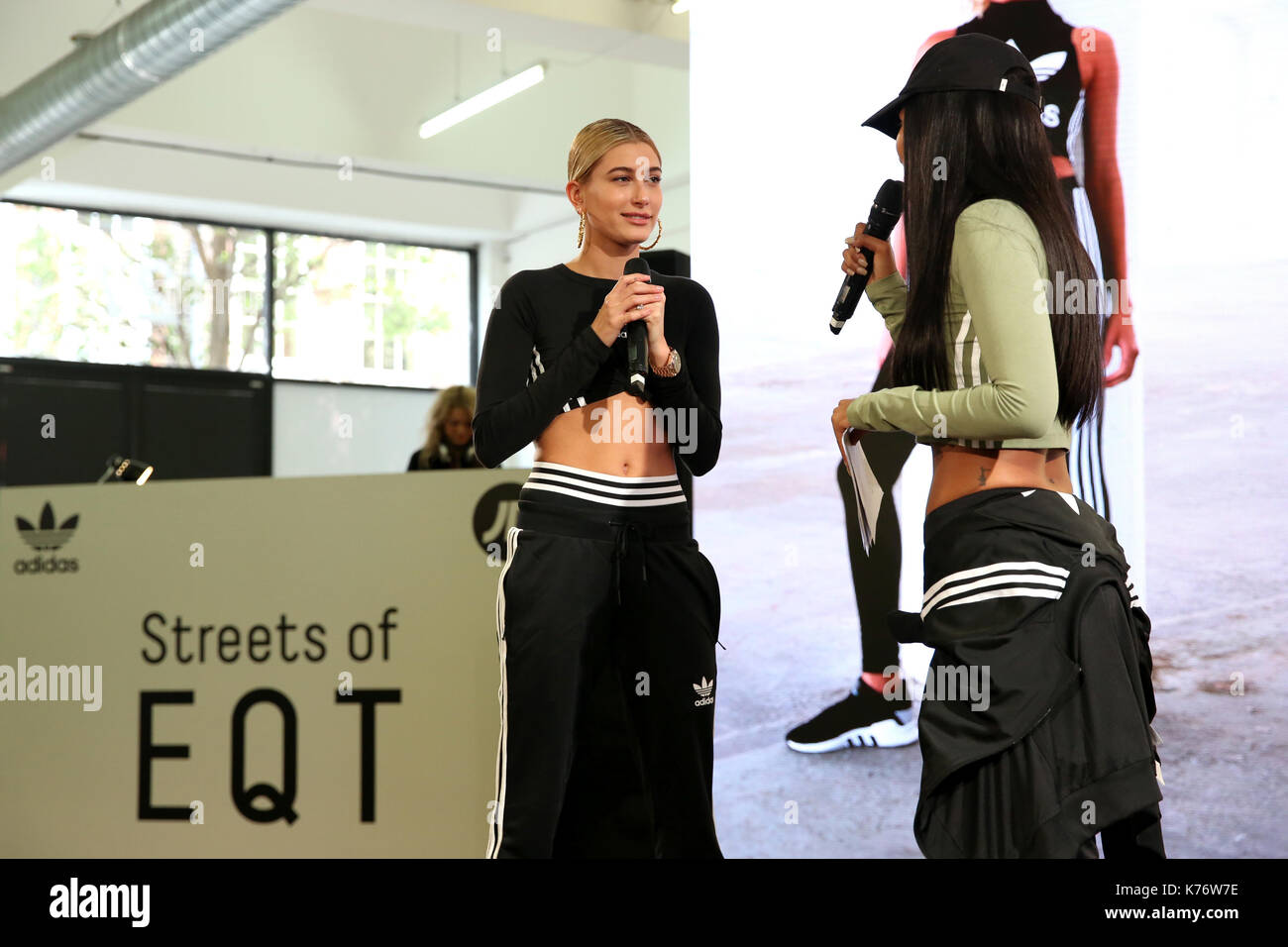 Hailey baldwin durante il 'Streets di eqt', un street style presentazione per celebrare hailey baldwin le novità adidas eqt campagna durante la London Fashion Week ss18 svoltasi presso la old truman brewery, Londra. picture Data: venerdì 15 settembre. Foto di credito dovrebbe leggere: isabel infantes/pa filo Foto Stock