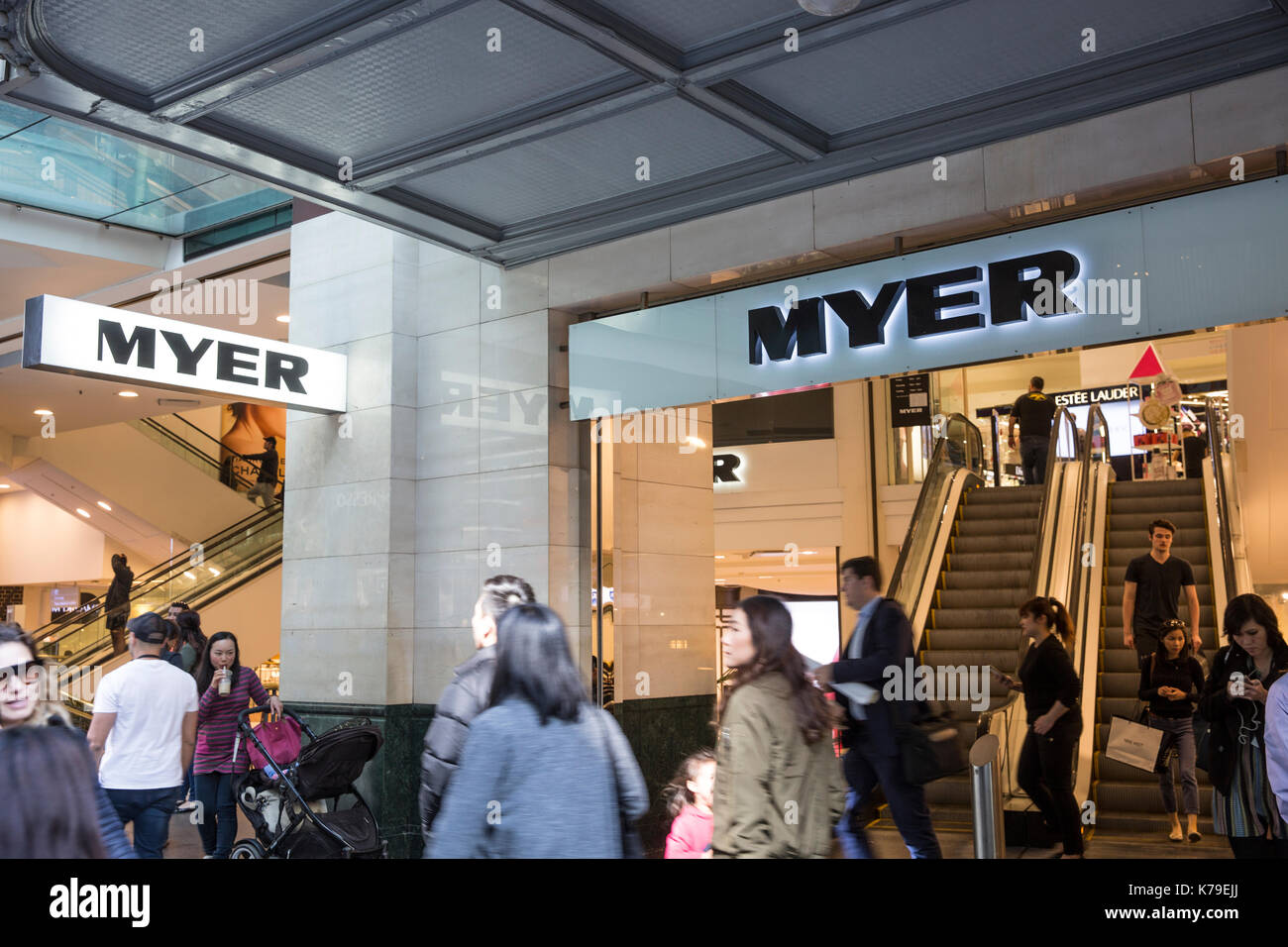 Myer department store retail in Pitt Street, il centro cittadino di Sydney, Australia Foto Stock