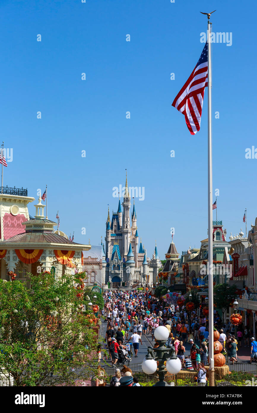 Vista del Magic Kingdom, Walt Disney il Parco a Tema di Orlando, Florida, Stati Uniti d'America Foto Stock