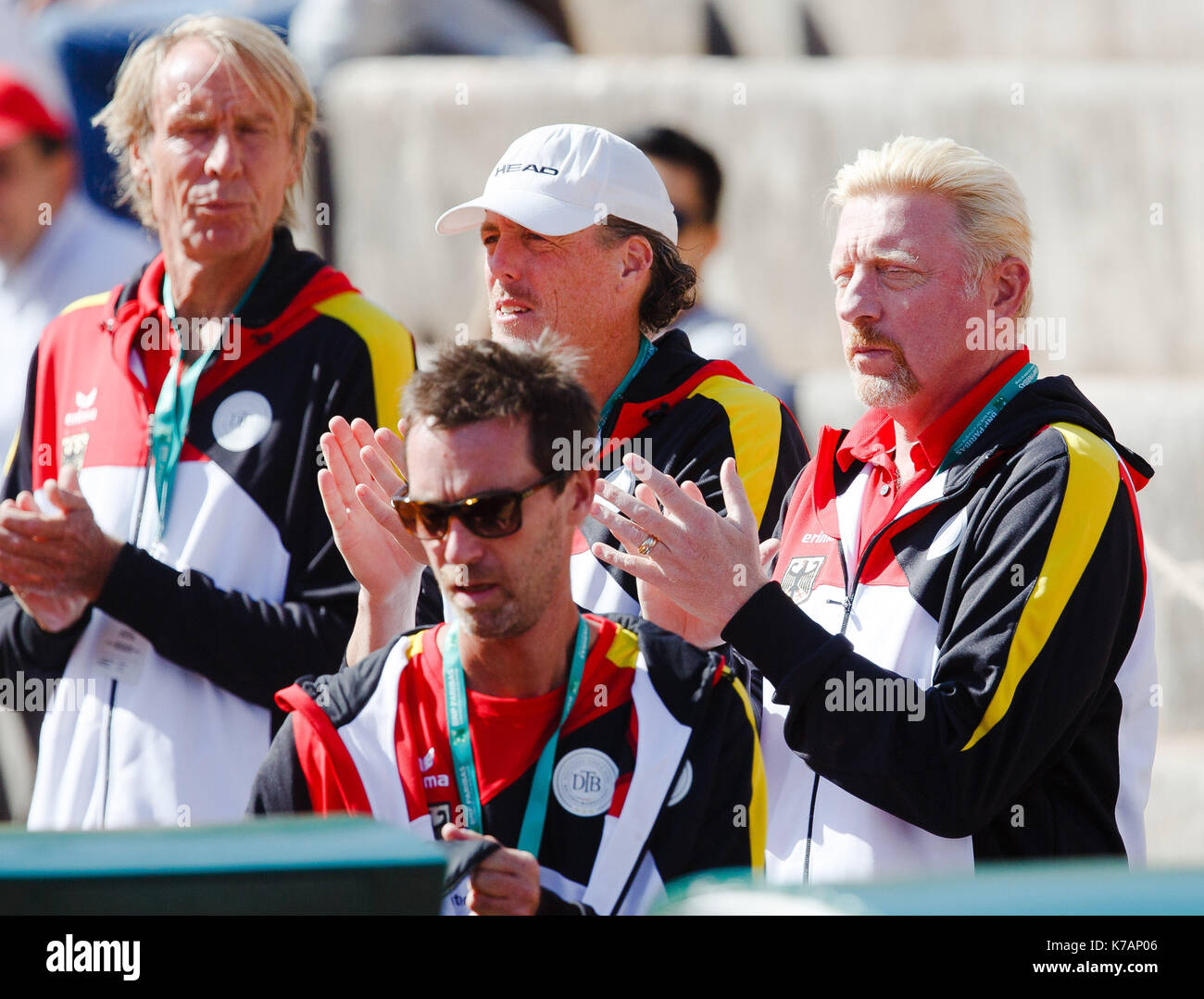 Oeiras, Portogallo. Xv Sep, 2017. Germania la testa di tennis maschile, Boris Becker, durante la Coppa Davis play-off match tra il Portogallo e la Germania al centro desportivo nacional jamor di oeiras/Lisbona. Credito: Frank molter/alamy live news Foto Stock