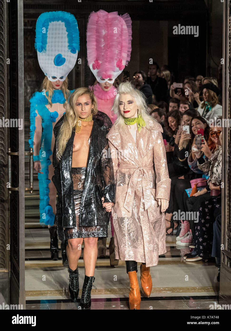 Londra, Regno Unito. Xv Sep, 2017. pam hogg la sfilata di moda a scout ss18 # credito: Ian Davidson/alamy live news Foto Stock