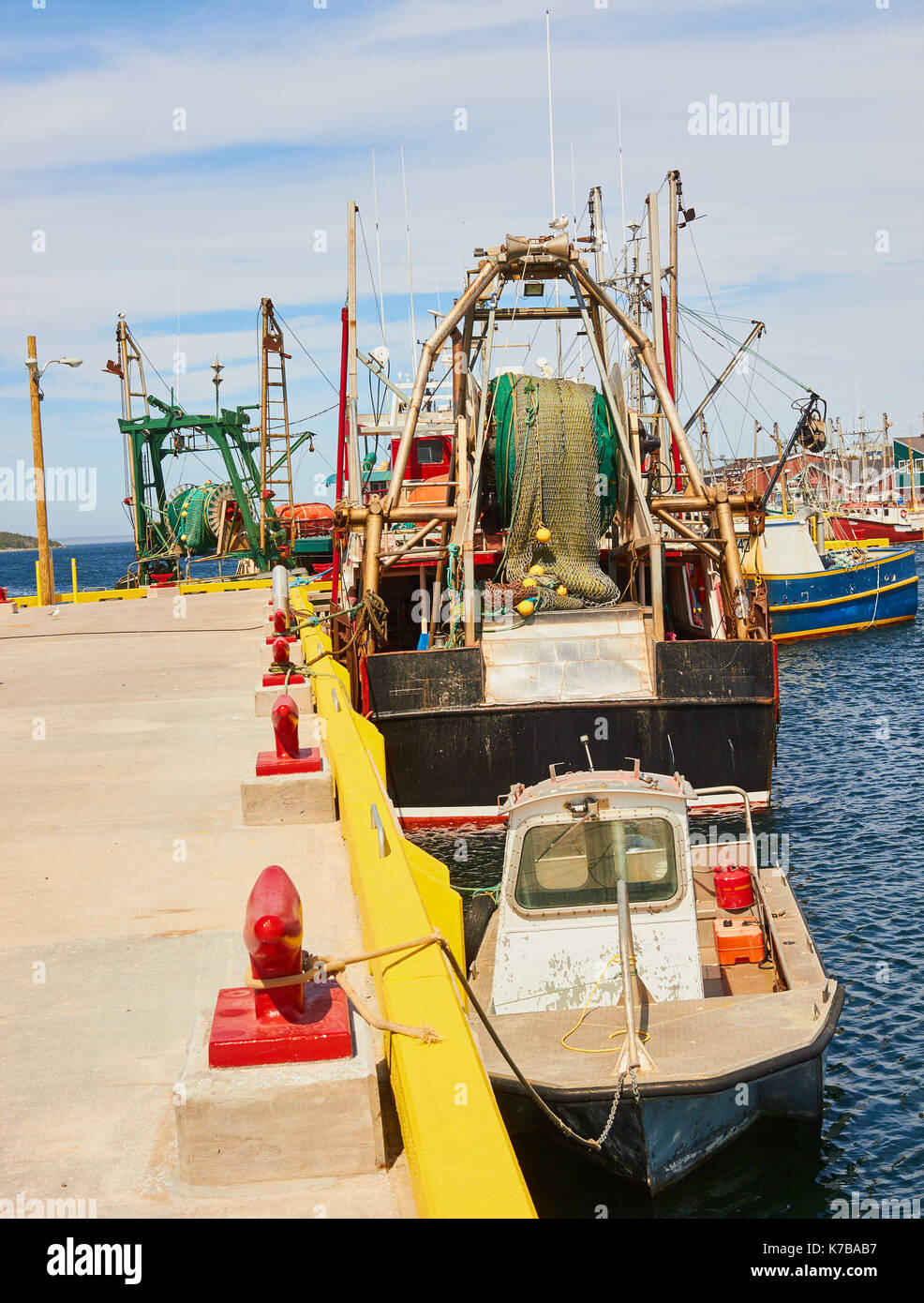 La pesca dei pescherecci da traino, Port au choix, Terranova, Canada Foto Stock