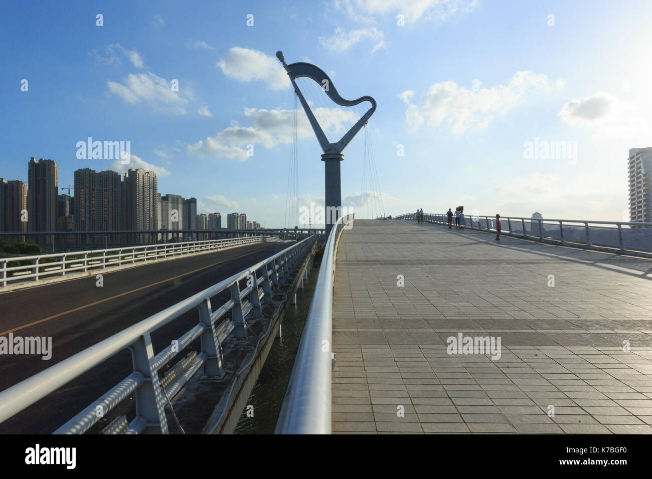 Xiamen, Cina - 12 lug 2014: ARPA ponte nel giardino di xiamen expo Foto Stock