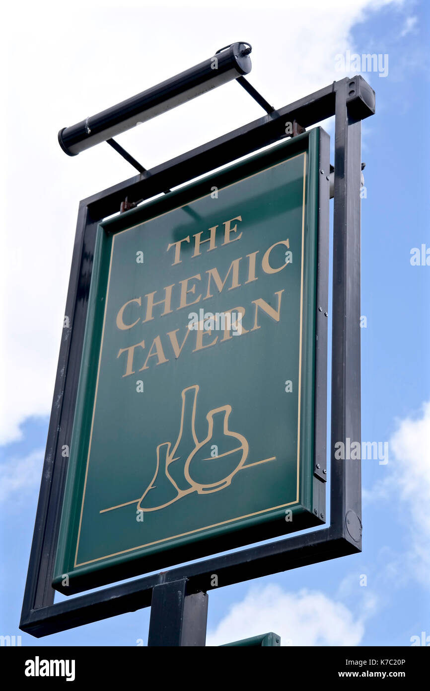 Pub segno, la taverna chemic, Woodhouse, Leeds West Yorkshire. Foto Stock