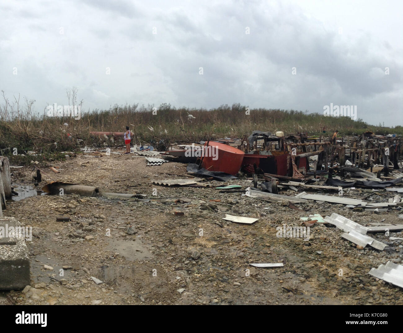 L'uragano Irma devasta il piccolo villaggio di El Uvero Beach sulla costa settentrionale di Villa Clara. Il posto si trova molto vicino al punto di partenza di Irma Foto Stock