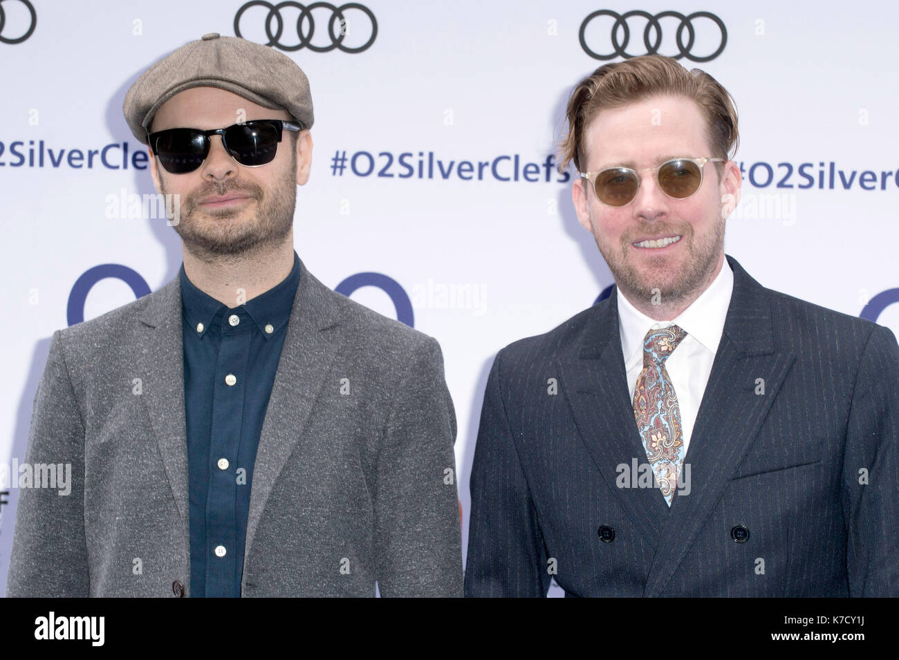 La Foto Deve Essere Accreditata ©Alpha Press 080004 01/07/2016 Kaiser Chiefs, Nick Peanut Baines E Ricky Wilson Al Nordoff Robbins O2 Silver Clef Awards 2016 Tenuto Al Grosvenor House Hotel A Park Lane, Londra. Foto Stock