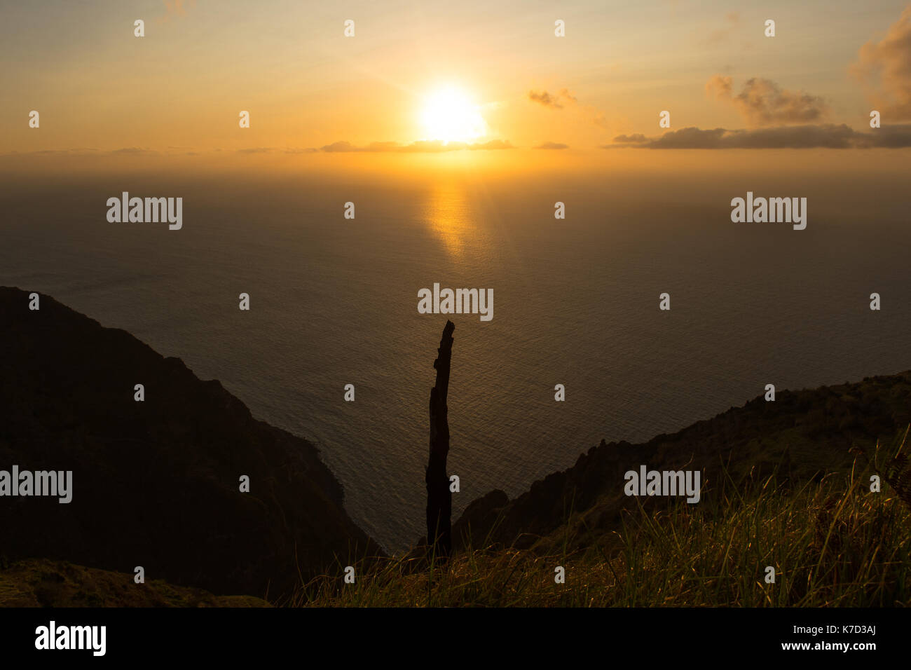 Quando si è in viaggio, i tramonti sono uno dei più memorabili vedute avrete. Il tramonto a Madera sono sbalorditivi Foto Stock