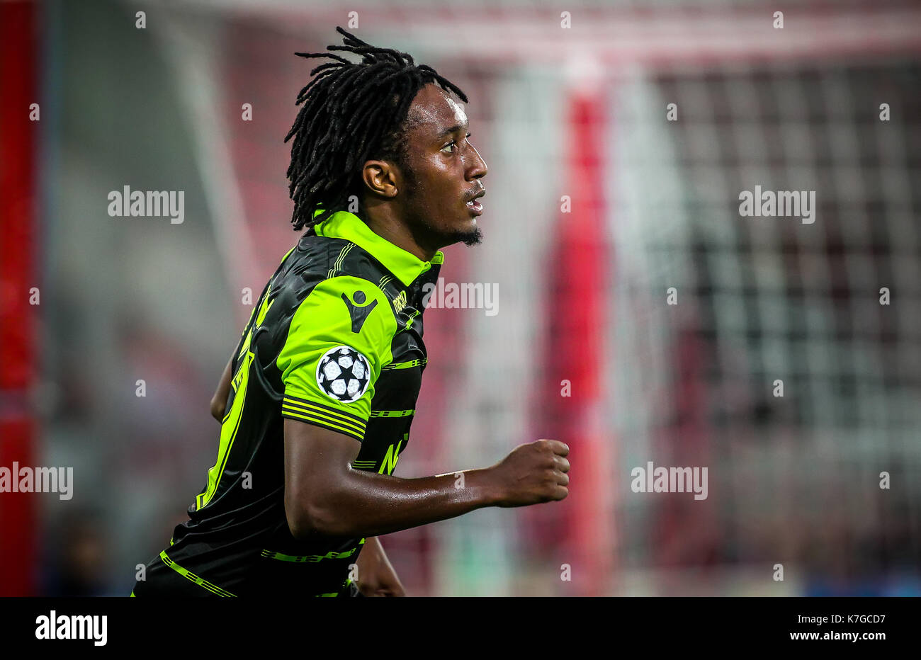 Pireo, Grecia - Sempteber 12, 2017: il giocatore di Sporting Gelson Martins in azione durante la finale di UEFA Champions League tra Olympiacos vs Sporting Foto Stock