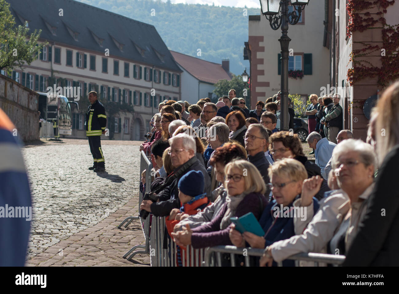 Amorbach, Germania. Xvi Sep, 2017. nozze religiose del principe ereditario Ferdinando di leiningen e princess Viktoria Luise von Preussen in amorbach (Baviera), Germania. il 16 settembre 2017. foto: erhardt szakacs /picture alliance | in tutto il mondo di utilizzo/picture alliance/dpa/alamy live news Foto Stock