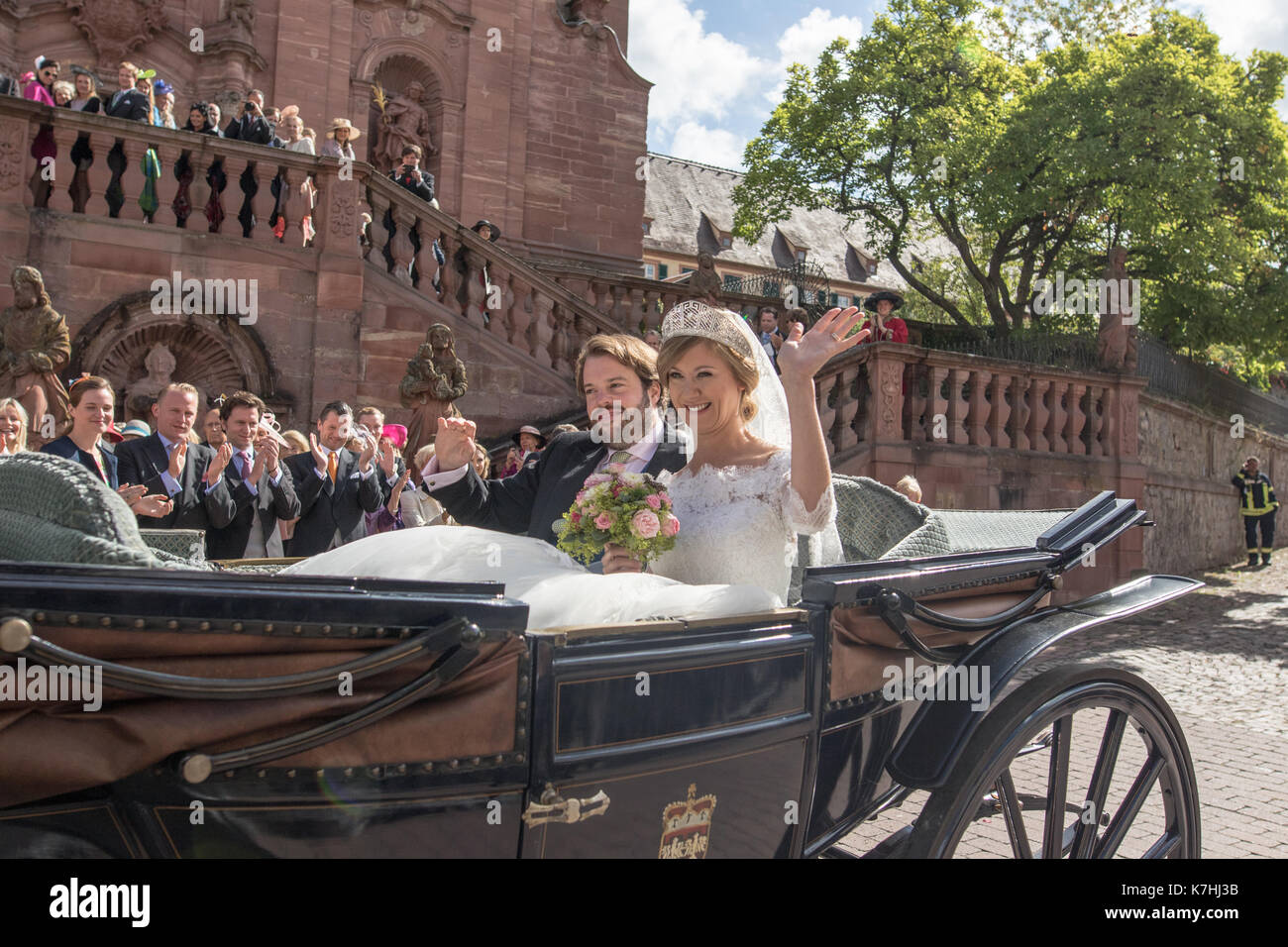Amorbach, Germania. 16 Set 2017. Matrimonio religioso del principe ereditario Ferdinando di Leiningen e della principessa Viktoria Luise von Preussen ad Amorbach (Baviera), Germania. Il 16 settembre 2017. Foto: Erhardt Szakacs /Picture Alliance |/Picture Alliance/dpa/Alamy Live News Foto Stock