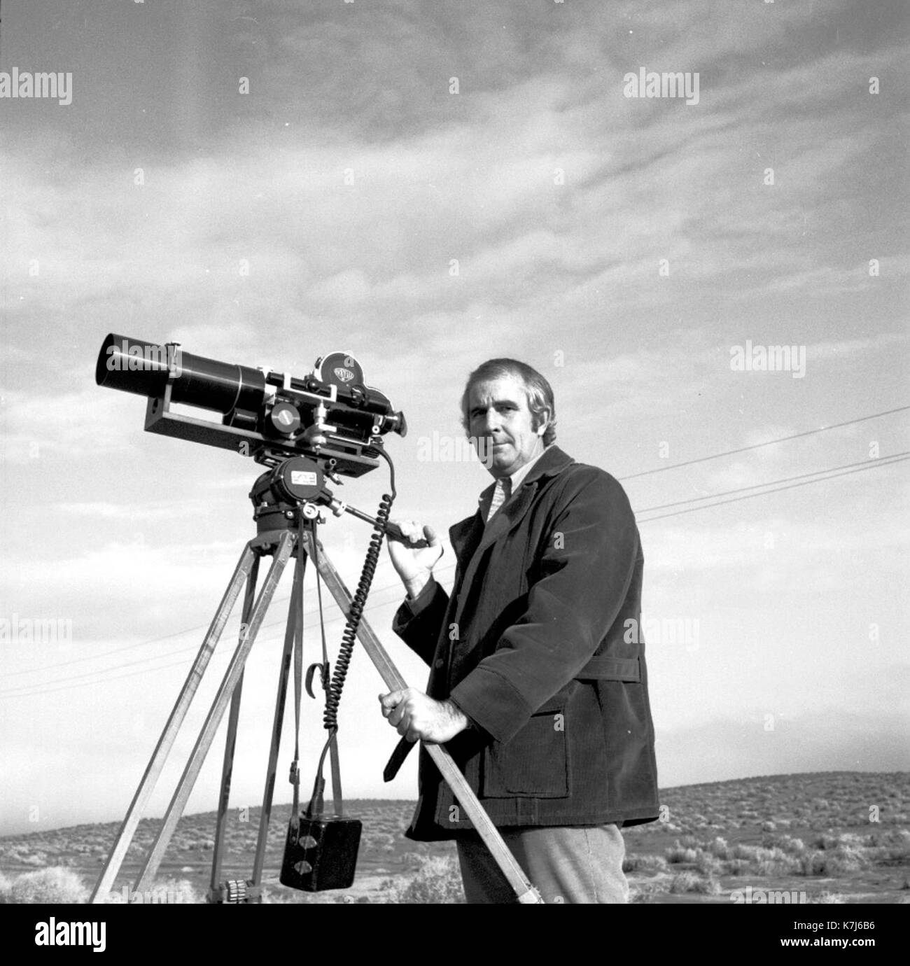 La Ryan Aeronautical Image Collection è ospitata presso la Biblioteca e gli archivi del San Diego Air & Space Museum. Questa vasta collezione comprende documenti storici e aziendali di Ryan Aeronautical, una società aerospaziale americana fondamentale fondata nel 1934 da T. Claude Ryan a San Diego, California. Foto Stock