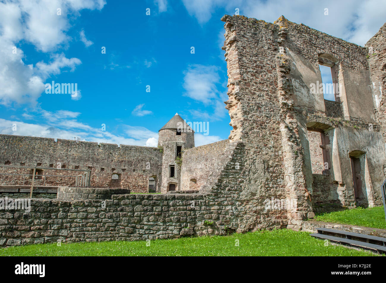 Vecchio castello abbandonato, Lussemburgo Foto Stock