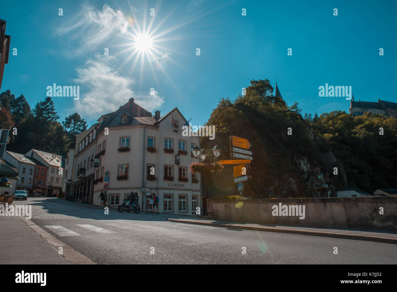 Strada storica dalla città di vianden, Lussemburgo Foto Stock