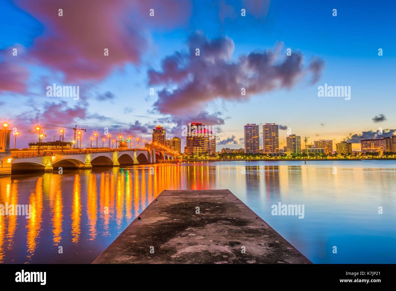 West Palm Beach, Florida, Stati Uniti d'America skyline. Foto Stock