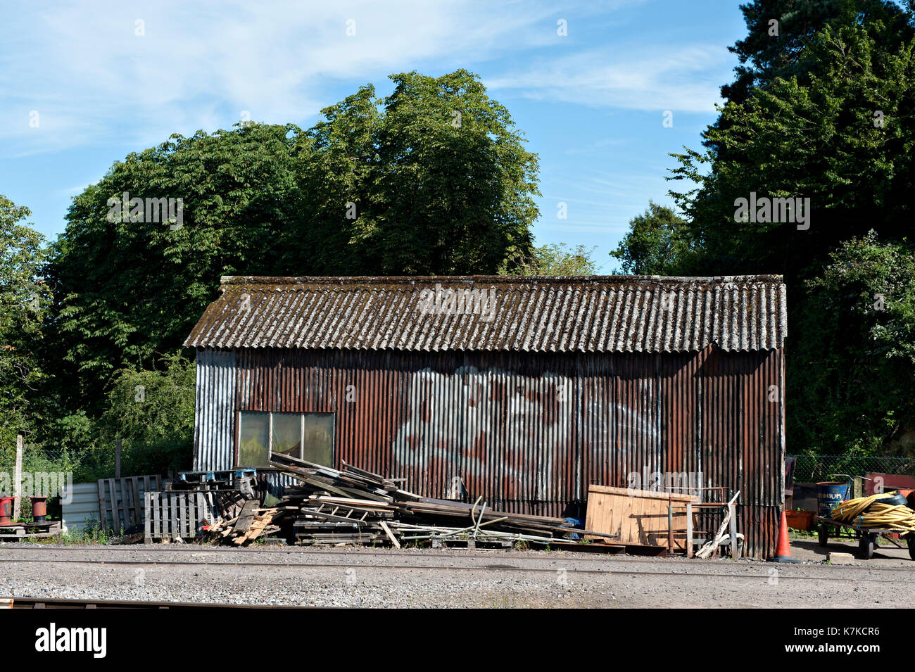 Un ferro corrugato struttura visto a Yeovil Junction stazione ferroviaria Foto Stock
