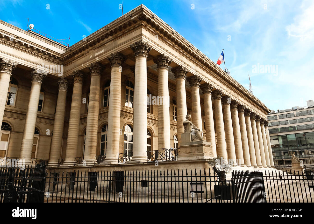 La Borsa di Parigi - palazzo BRONGNIART ,Parigi, Francia Foto stock - Alamy