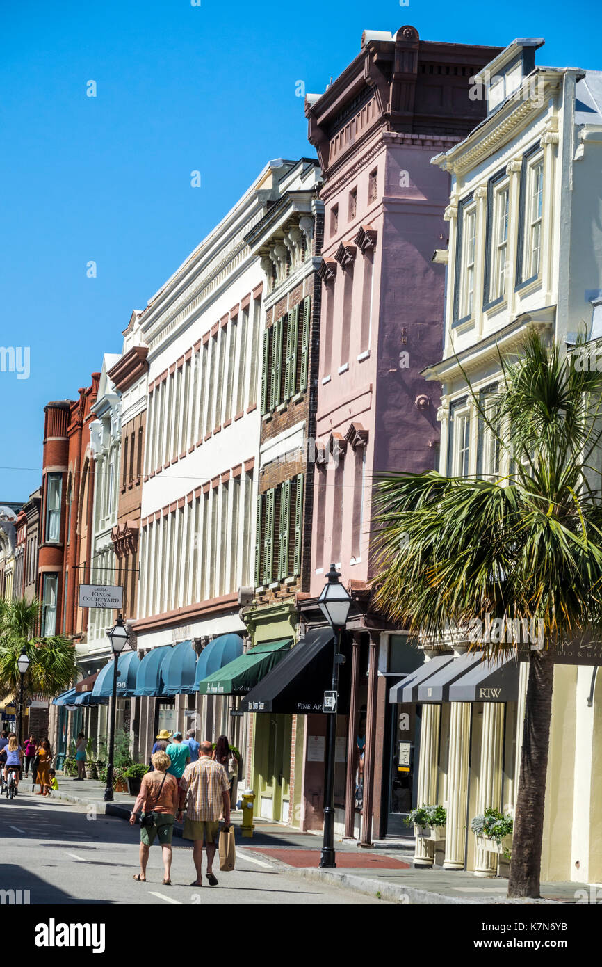 Charleston South Carolina, centro storico, 2 ° Domenica su King Street, shopping shopper negozi negozi di mercato mercati di mercato di acquisto di vendita, r Foto Stock