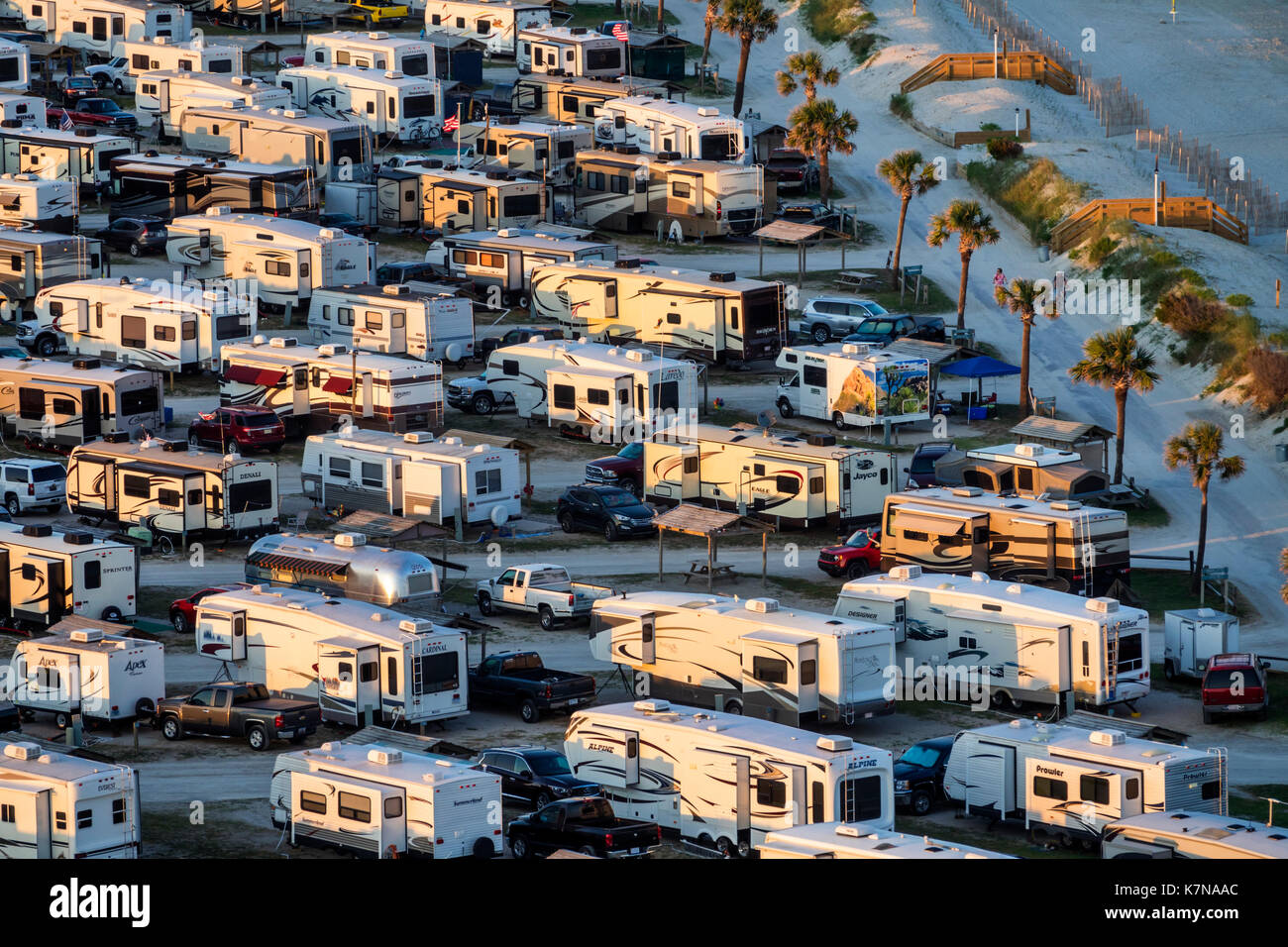 South Carolina, Myrtle Beach RV Travel Park, parco roulotte per camper, campeggio aereo sopra i rimorchi, Foto Stock