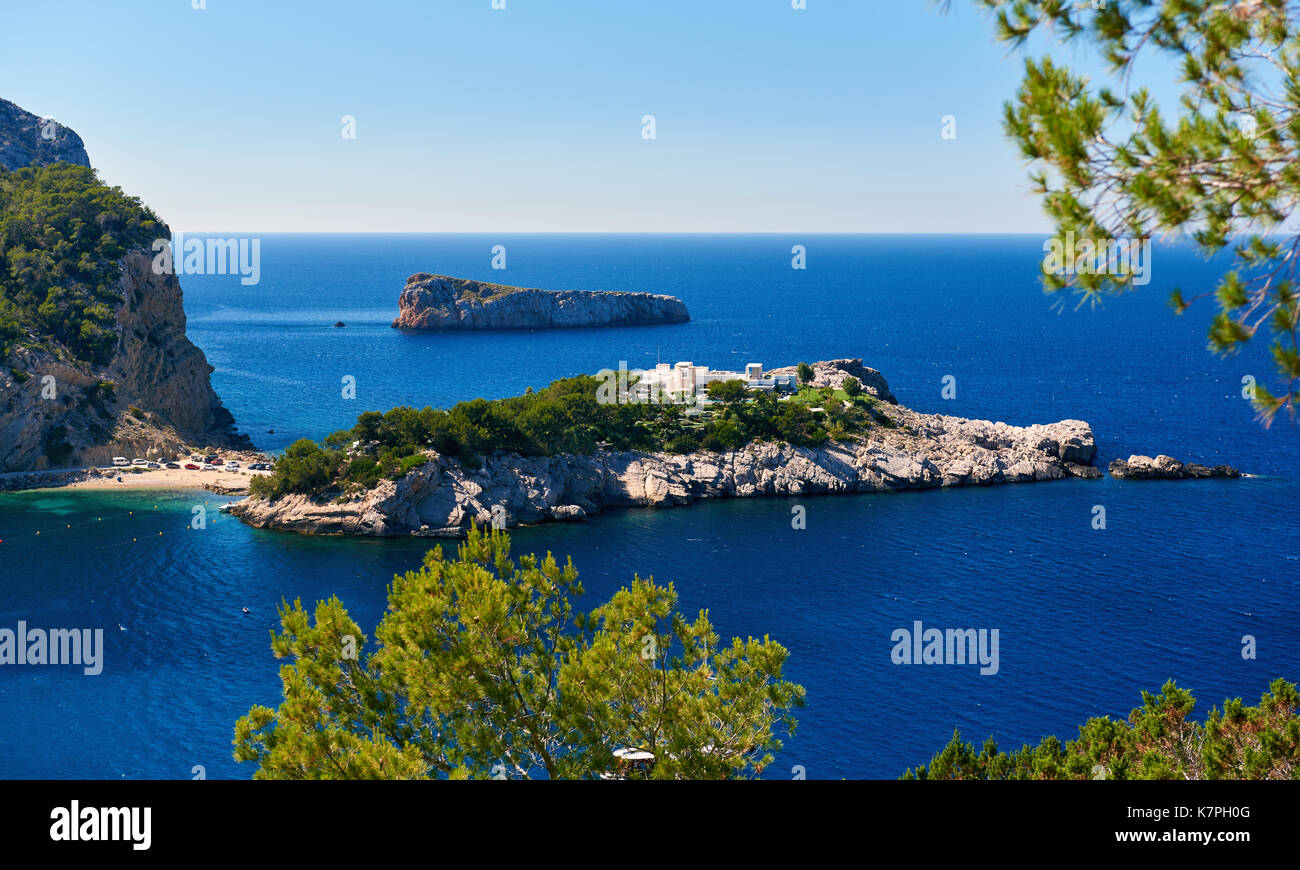 Costa rocciosa di puerto de san miguel in isola di Ibiza. isole baleari Spagna Foto Stock