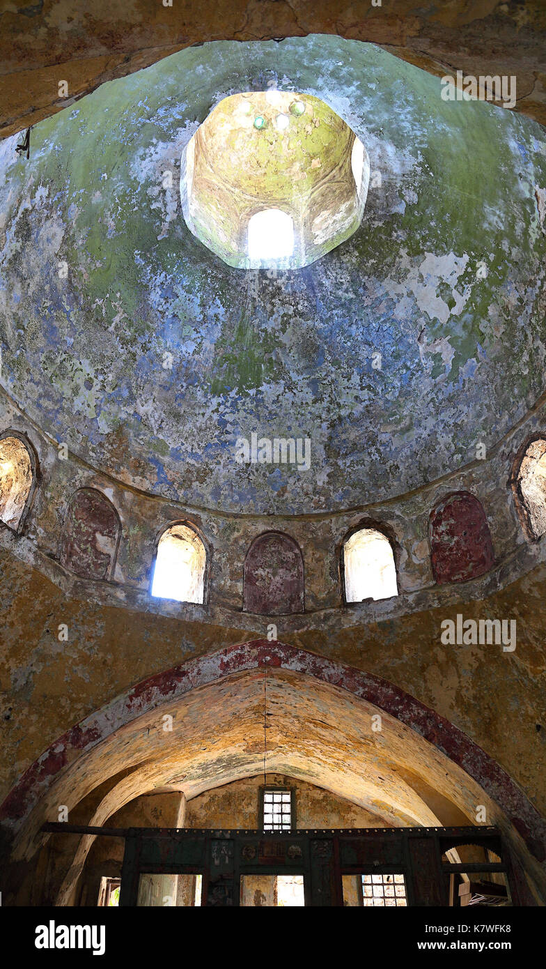 Soffitto del vecchio hammam bagni pubblici, Tripoli, Libano Foto Stock