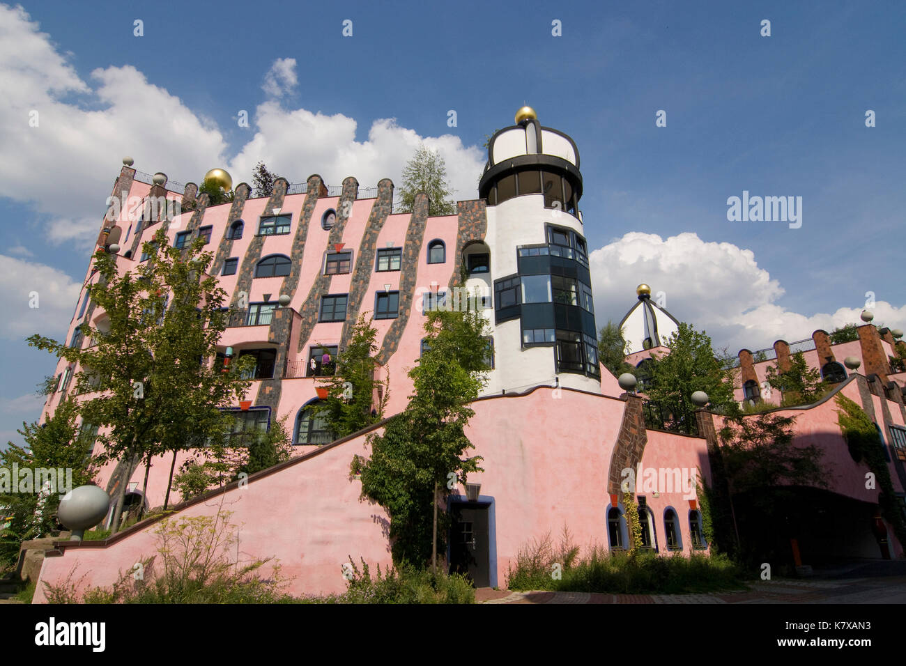 Die 'Grüne Zitadelle' a Magedeburg (Hundertwasser-Architektur) Foto Stock