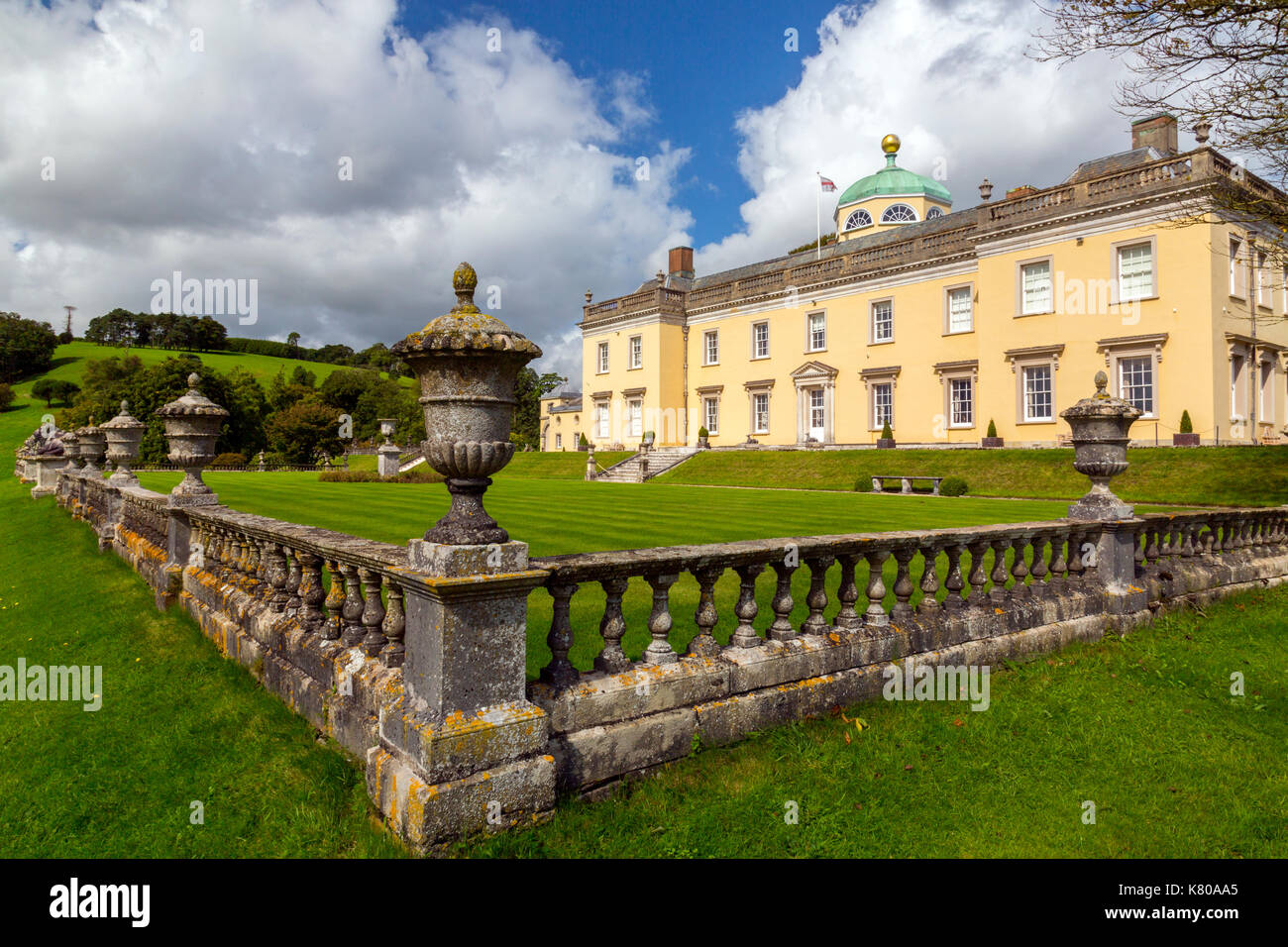 Castle Hill House e giardini, vicino Filleigh, North Devon, Inghilterra, Regno Unito Foto Stock