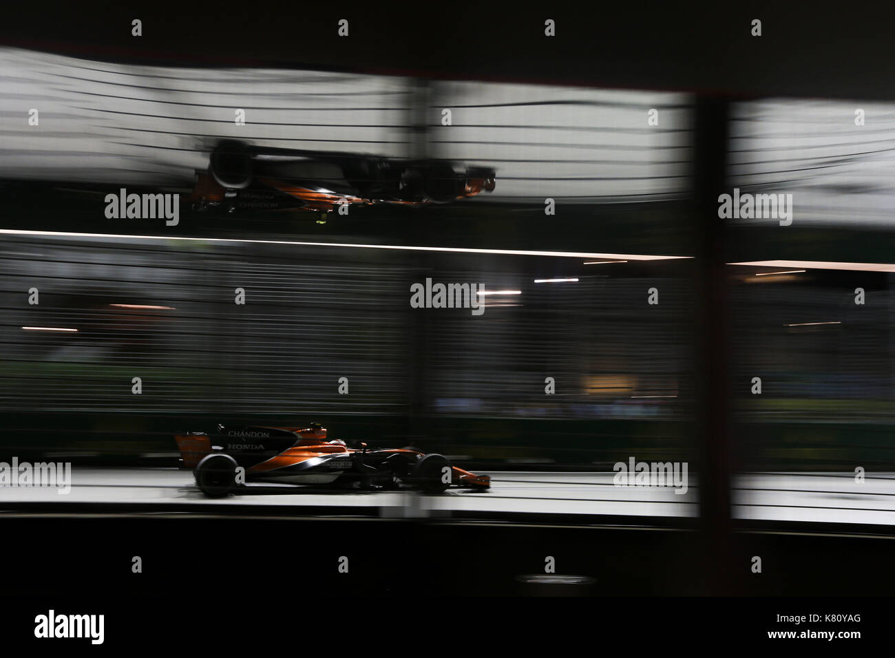 Singapore, Singapur. 17 Settembre 2017. Motorsports: Campionato del mondo di Formula uno FIA 2017, Gran Premio di Singapore, n°2 Stoffel Vandoorne (bel, McLaren Honda), | Verwendung weltweit Credit: dpa/Alamy Live News Foto Stock