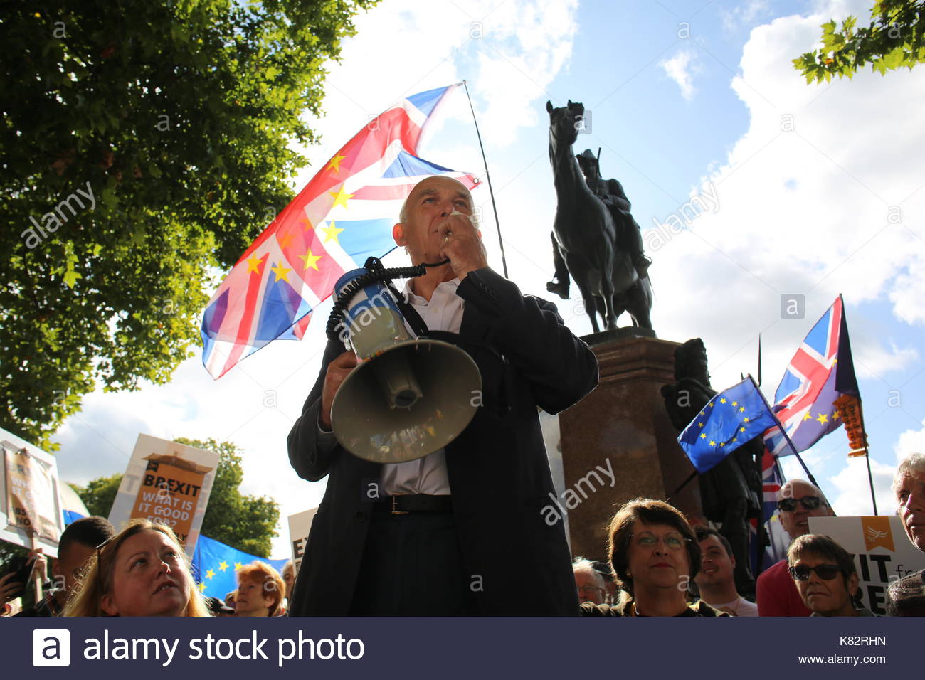 Leader del Partito europeo dei liberali democratici vince il cavo, parlando di Londra prima di un anti-Brexit rally. Foto Stock