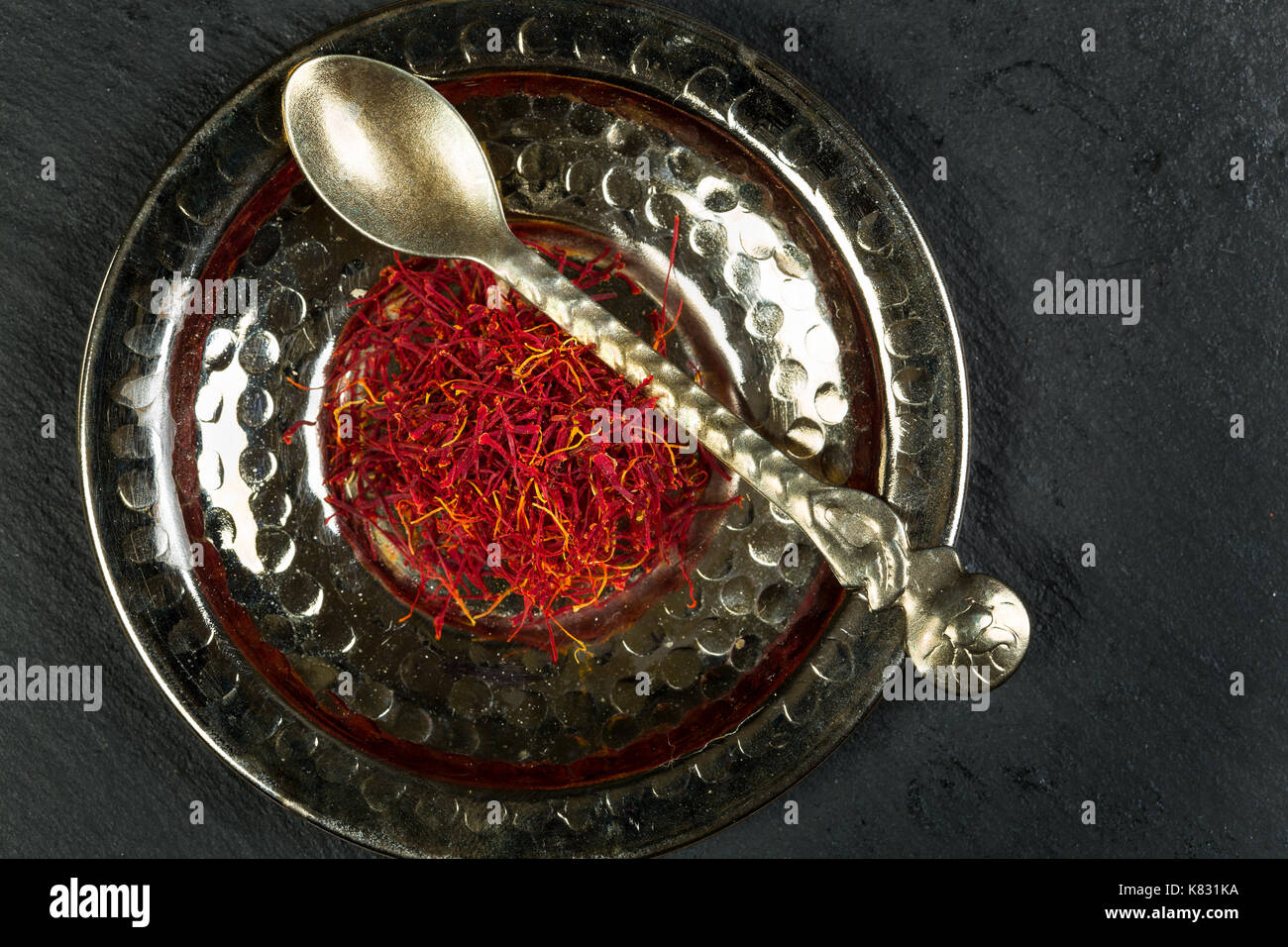 Lo zafferano marocchino. è spesso usato in cucina araba. Foto Stock