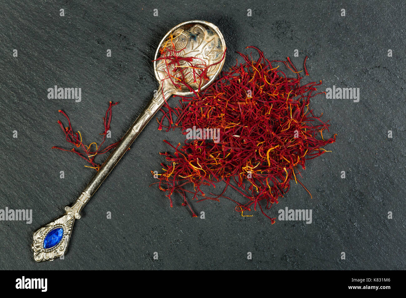 Lo zafferano marocchino. è spesso usato in cucina araba. Foto Stock