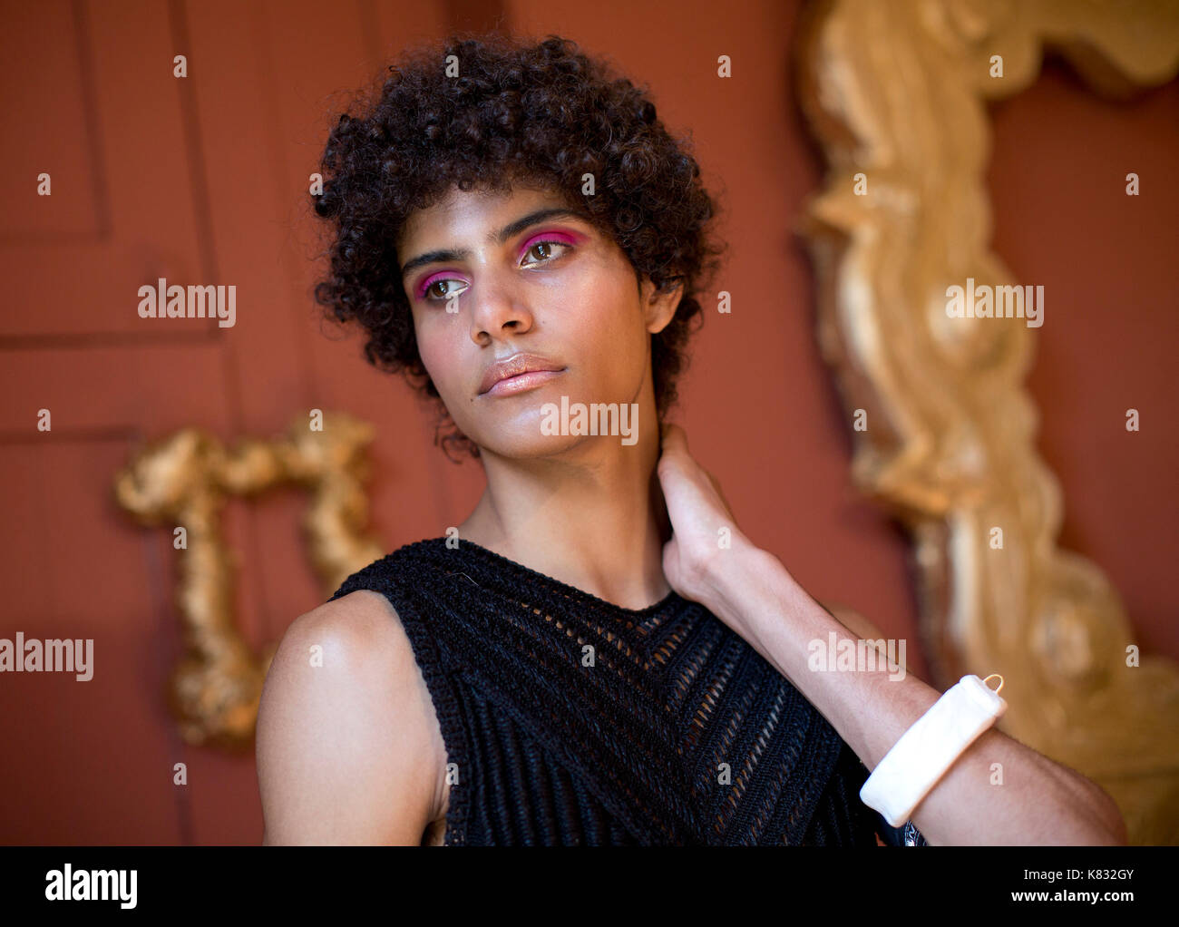 Modelli su una presentazione da Harry evans durante la fashion east London Fashion Week ss18 svoltasi a hanbury Street, Londra. press association. picture Data: lunedì 18 settembre, 2017. Foto di credito dovrebbe leggere: isabel infantes/pa filo Foto Stock