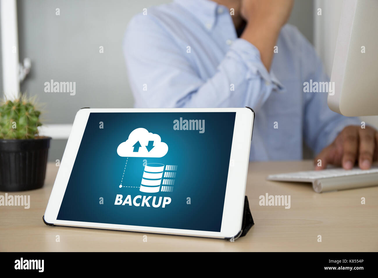 Live streaming backup download di copie di dati di elaborazione dati digitali trasferimento , lo streaming di file di download Foto Stock