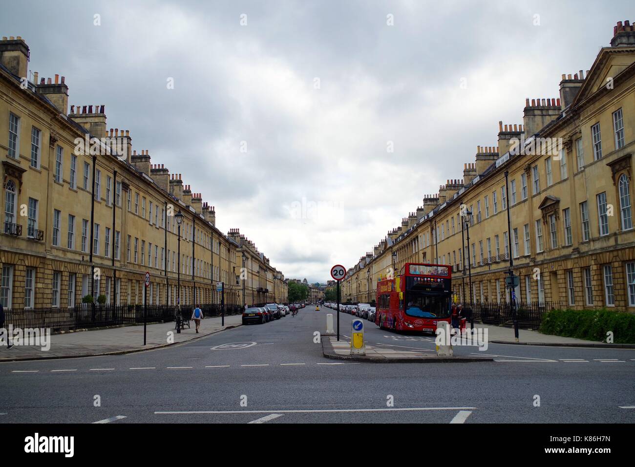 Ottima Pulteney Street. Città di Bath, Somerset, Regno Unito. Agosto 2017. Foto Stock