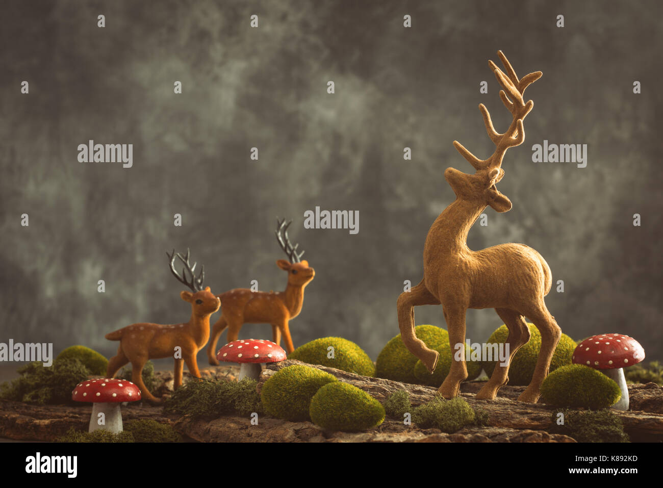 Scena di paesaggio con le renne figure di animali Foto Stock