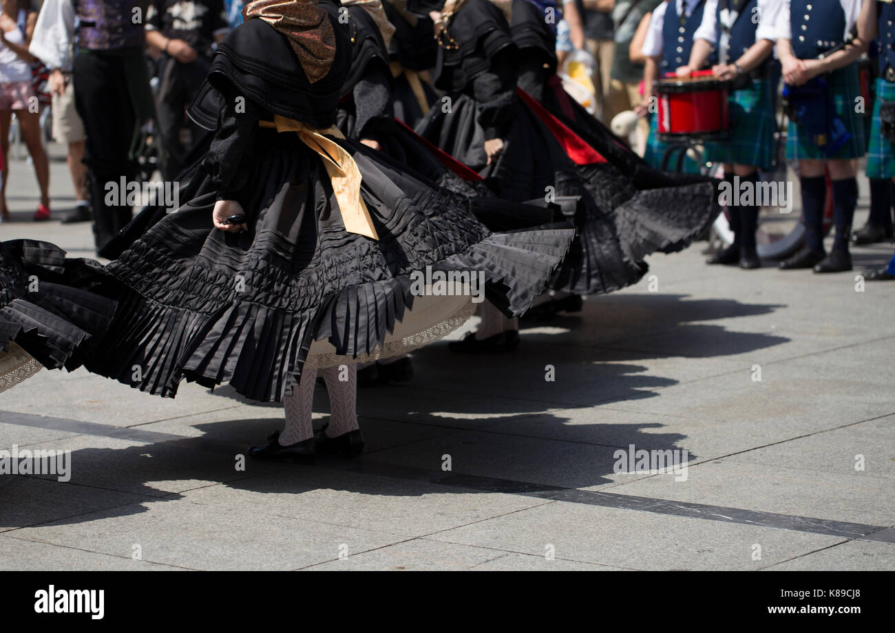 Tradizionale spagnolo balli di gruppo Foto Stock
