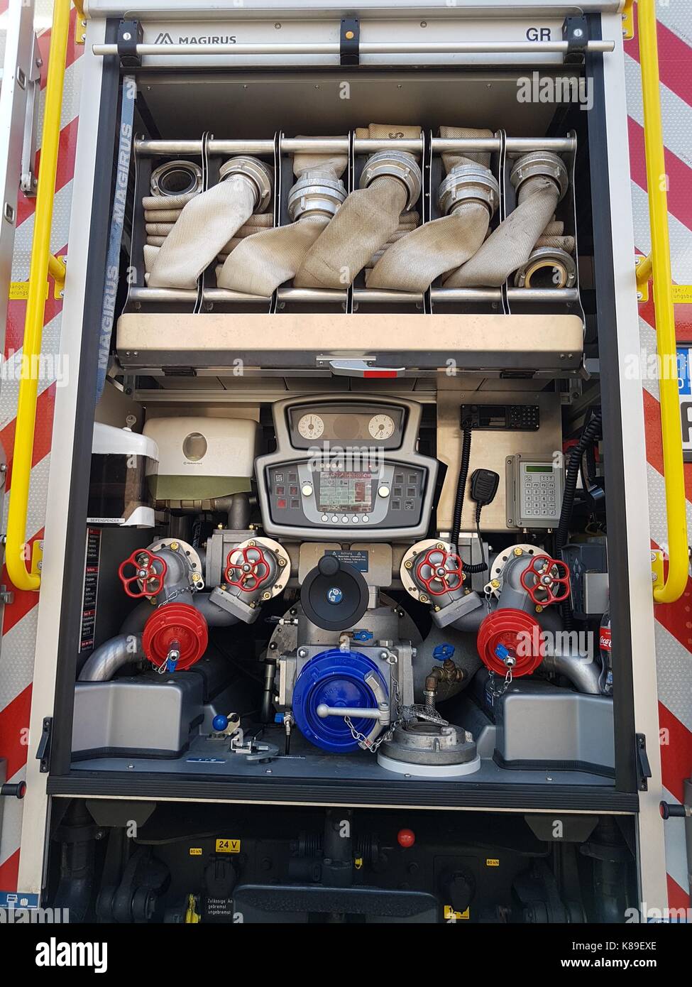 Duisburg, NRW, Germania - 17 settembre 2017 Mondo bambini al giorno. Bambini partecipare a giochi e lotterie, imparare cose nuove o semplicemente giocare per ottenere dei Regali, dolciumi e souvenir. i genitori e gli adulti aiutare i giovani di tutto il mondo Foto Stock