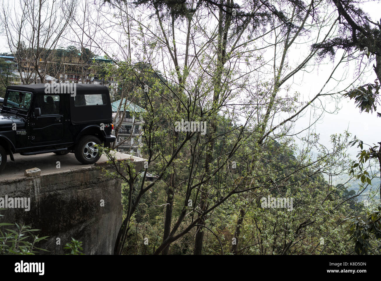 Parcheggio sopraelevato, Mcleod Ganj Foto Stock